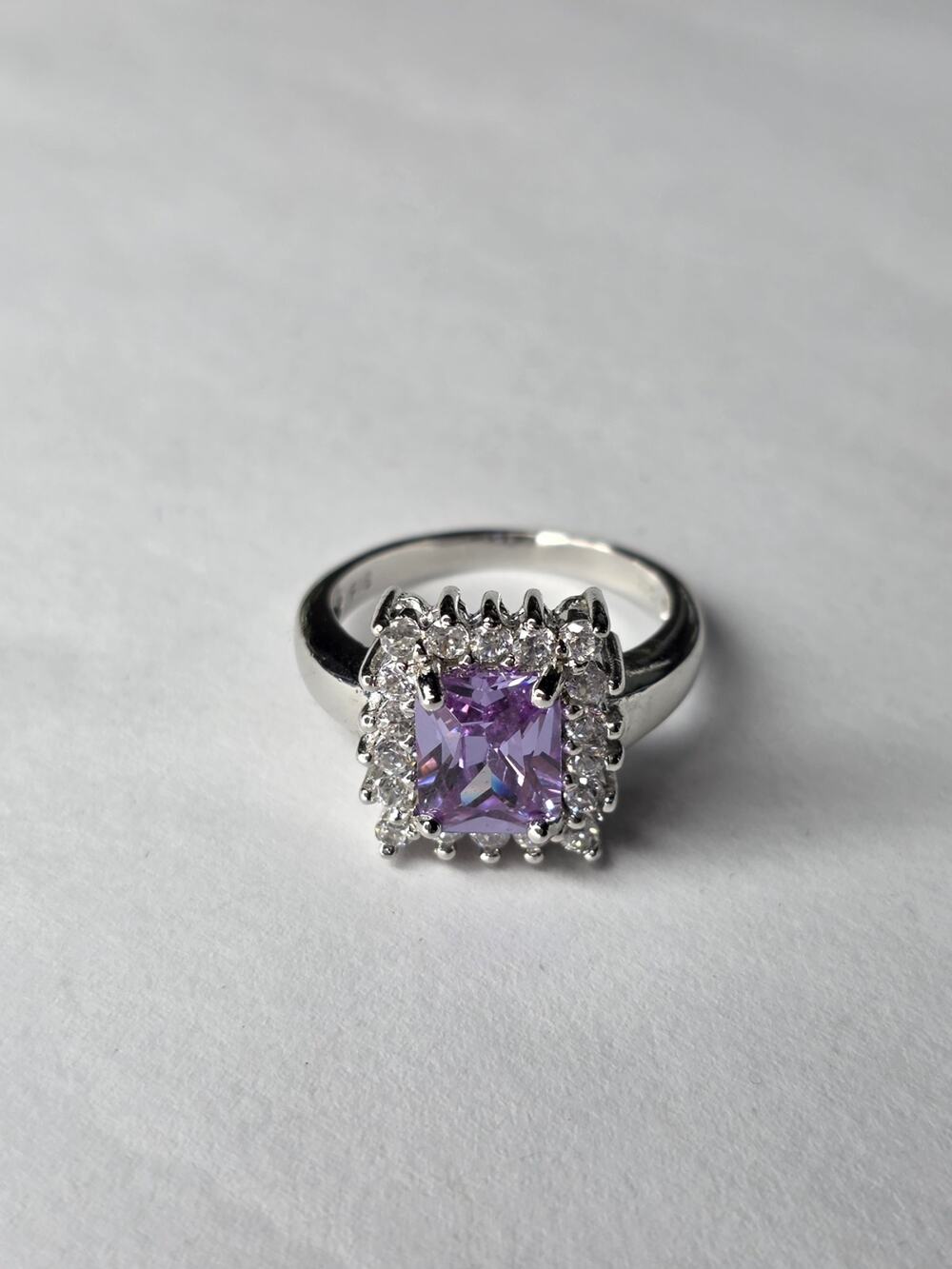 Estate Sale Signed FAS 925 Sterling Silver Purple Cubic Zirconia Ring Size 8